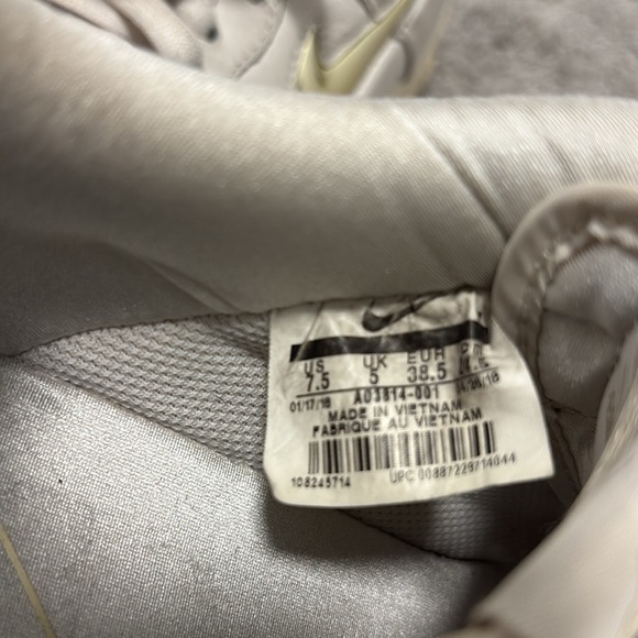 Nike WMNS Air Force 1 '07 Premium LX Cream and Gold Sneakers - Picture 10 of 10